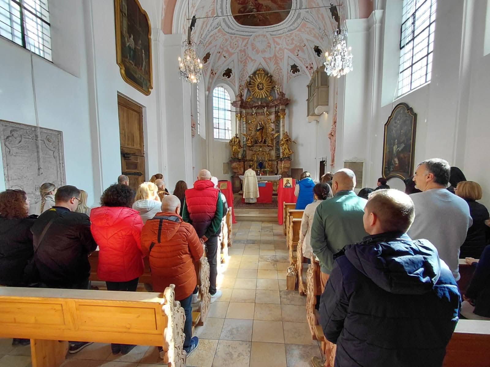 Божествена света литургия на български език за българската общност в гр. Ландсхут